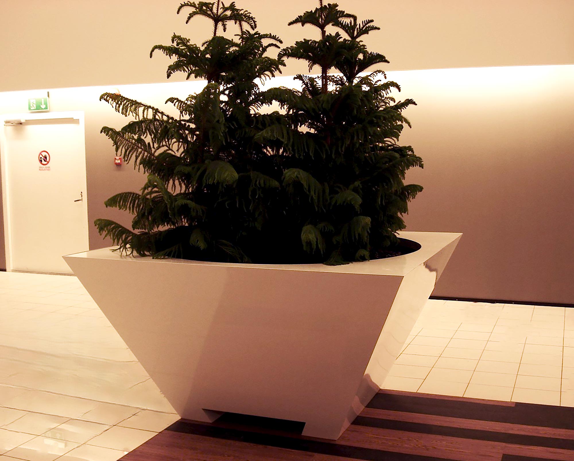custom design planters for commercial spaces
