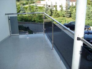  balcon black glass rails