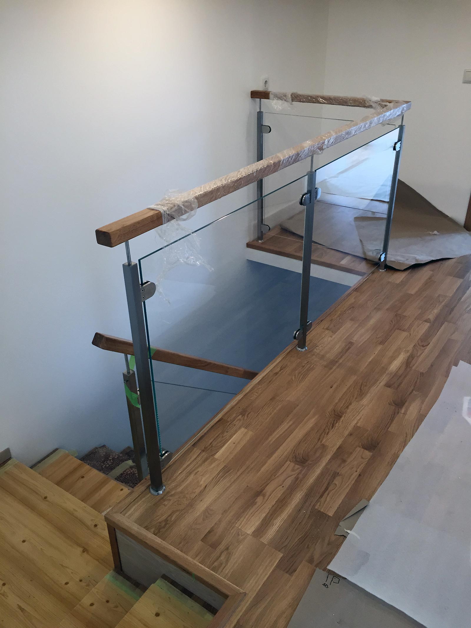  glass handrails oak